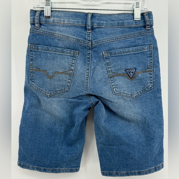 NWT Guess Jean shorts. Size 10 - Picture 2 of 2
